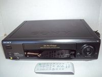 Sony SLV-495DA Pro 4 Head Digital Auto Tracking Video Cassette Recorder VCR w/ Remote VCR Plus
