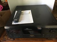 Sony CDP-CX250 MegaStorage 200 CD Changer Player 200 Compact Disc Deck CD Text Ready Digital Optical Out