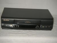 Quasar VHQ-400 Video Cassette Recorder Player VCR 4 Head Omnivision VHS