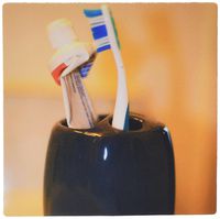 3dRose LLC 8 x 8 x 0.25 Inches Mouse Pad, A Ceramic Toothbrush Holder with Used Toothpaste and Brush (mp_64966_1)